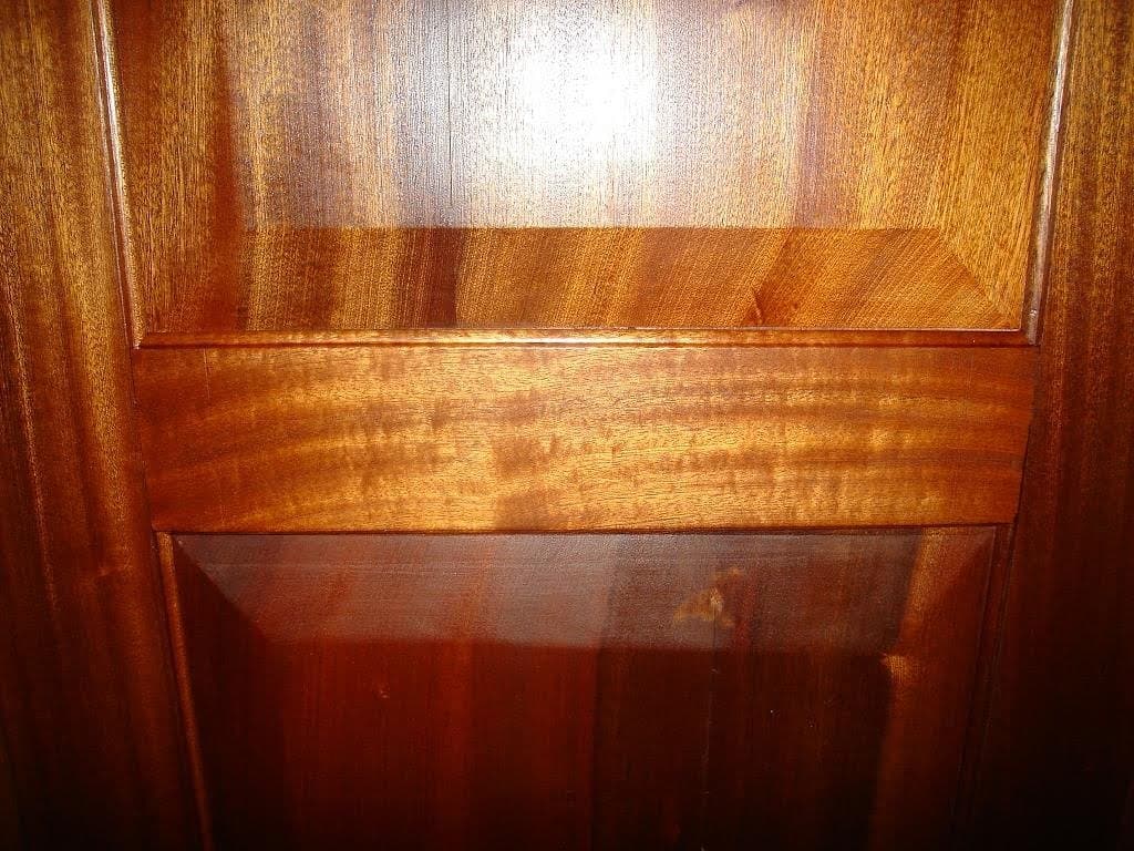 Detail of the sapele figure